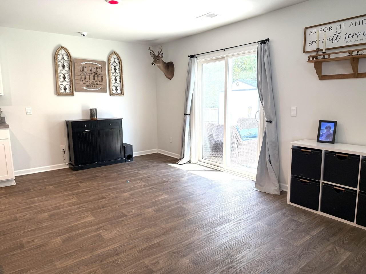 381 Spruce Ivy St - Photo 7 of 24