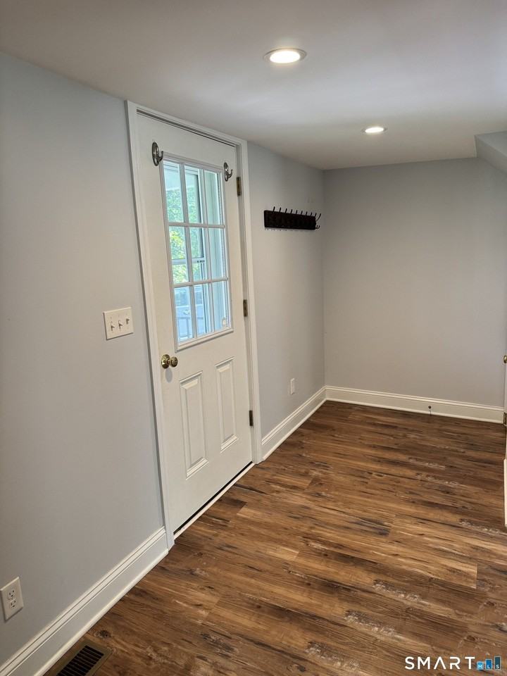 31 Sharon Valley Rd - Photo 5 of 15
