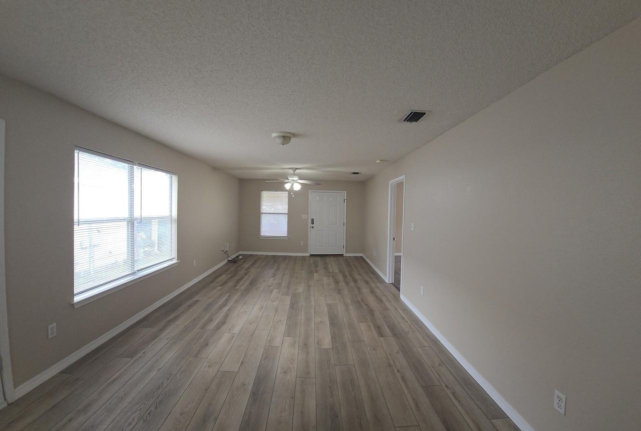 7720 Lola Cir - Photo 6 of 50