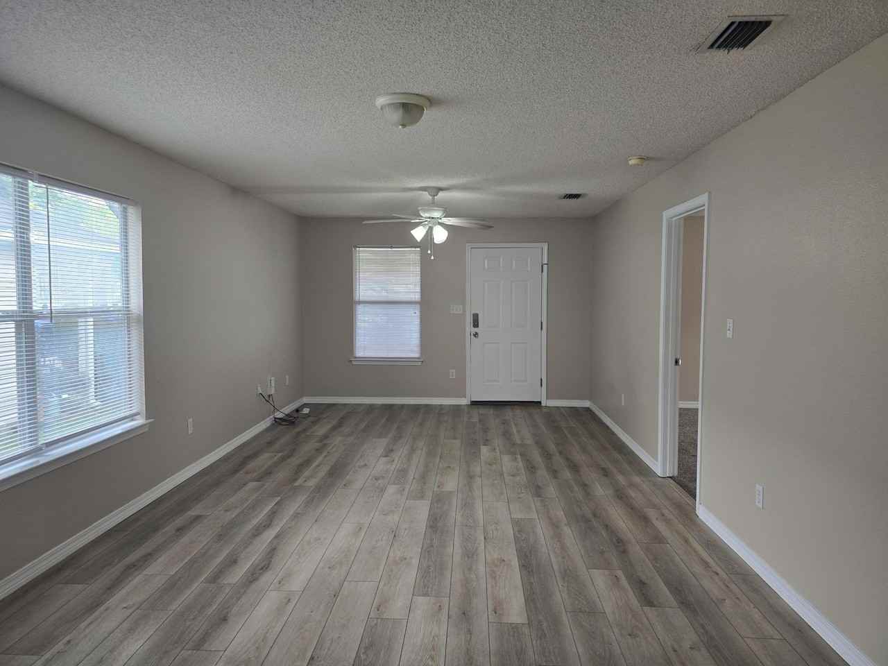 7720 Lola Cir - Photo 7 of 50