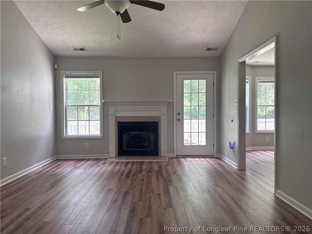 206 Van Buren Dr - Photo 2 of 18