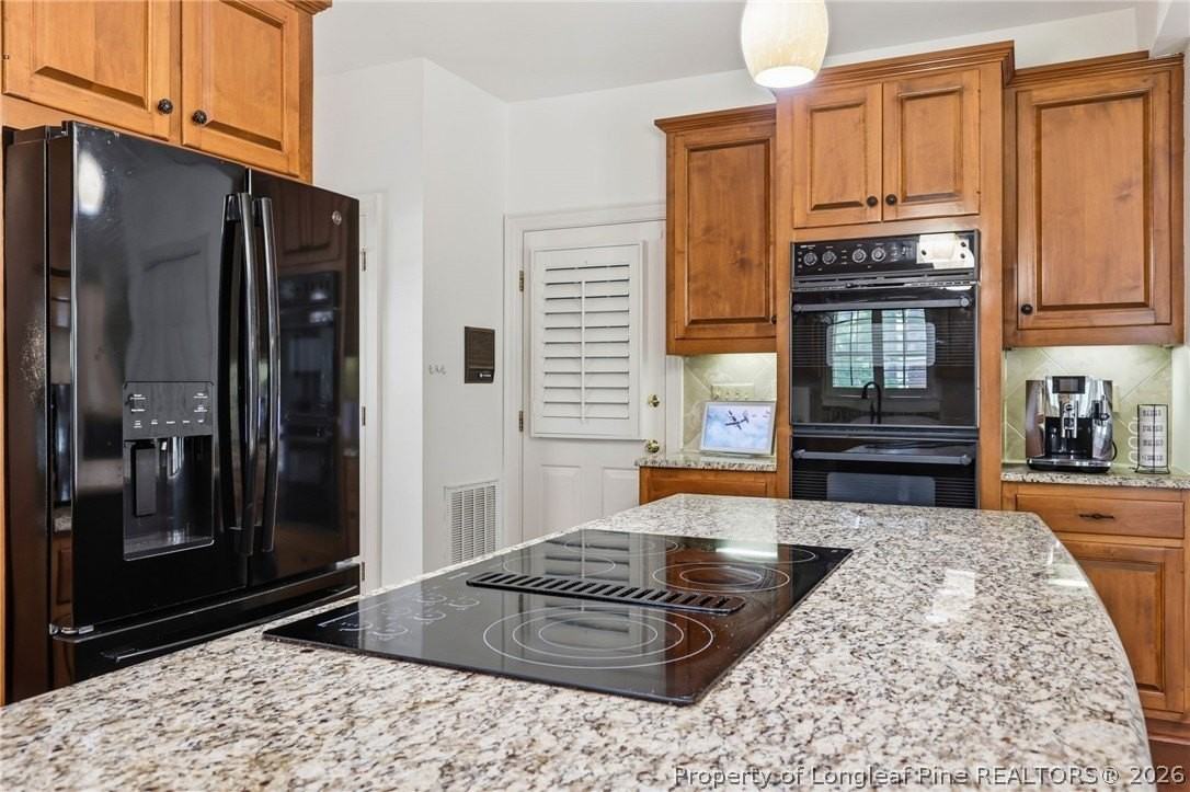 3525 Prestwick Dr - Photo 7 of 48
