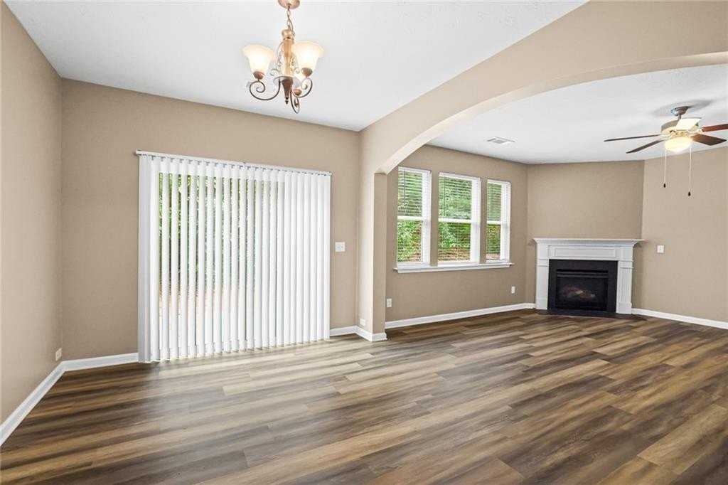 1619 Park Brooke Cir Sw #10 - Photo 5 of 28