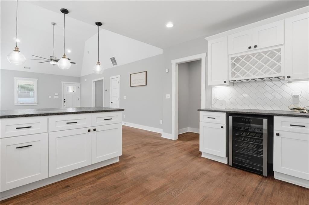 1375 Miller Reed Ave Se - Photo 2 of 26