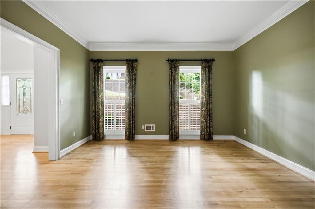 5525 Hampstead Way - Photo 6 of 50
