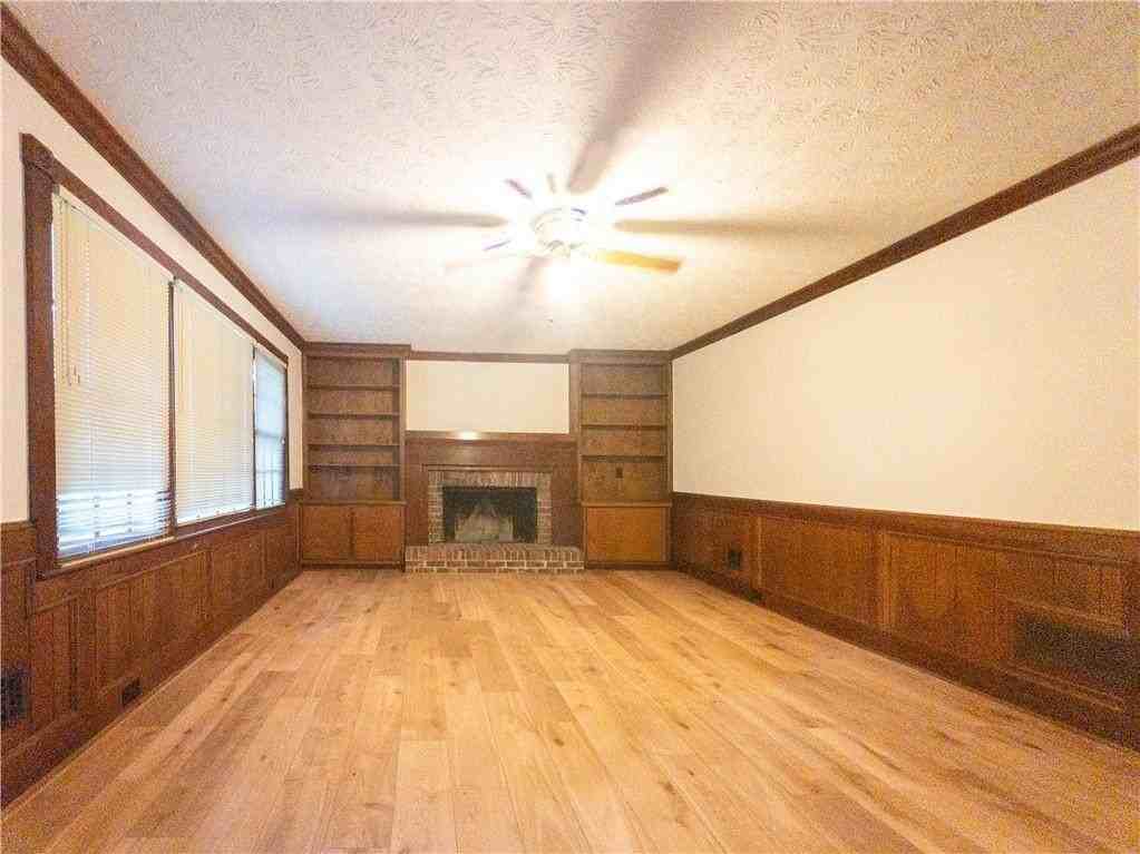 965 Millbrook Ct - Photo 6 of 34