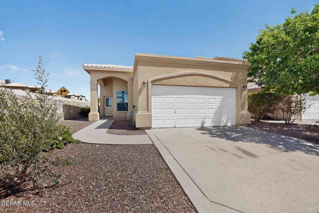 11583 Saint Martin Way - Photo 2 of 42