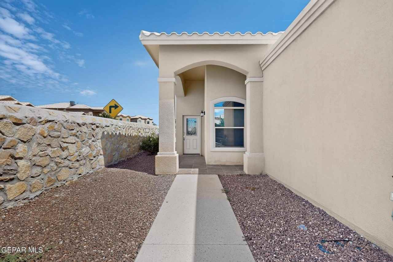11583 Saint Martin Way - Photo 6 of 42
