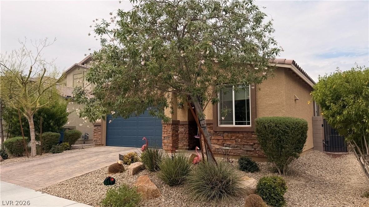 4336 Stardusk Falls Ave - Photo 2 of 41