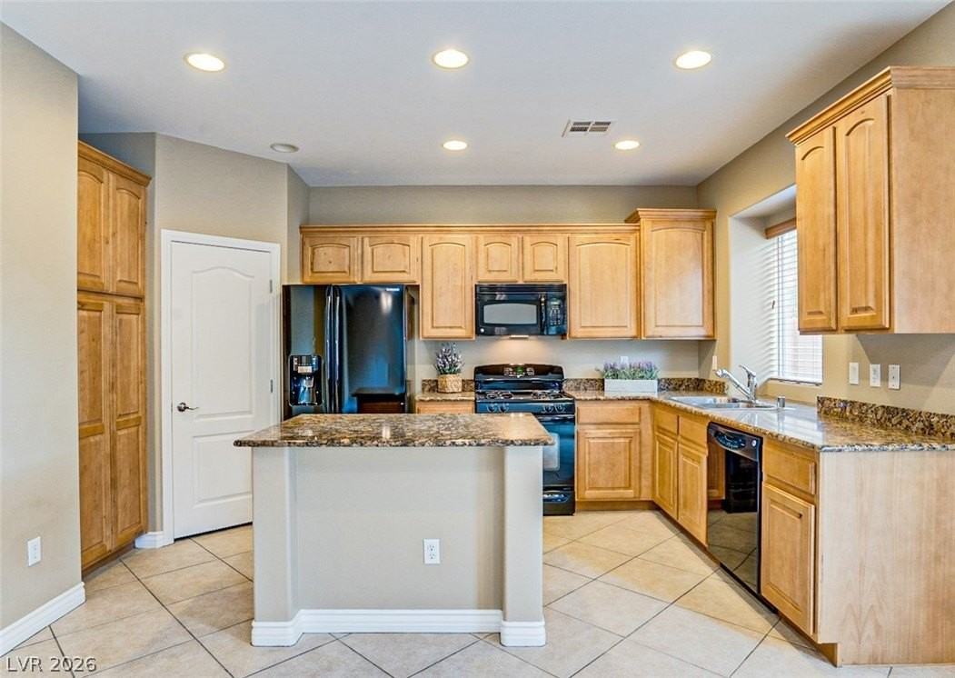 10737 Drake Ridge Ave - Photo 5 of 47