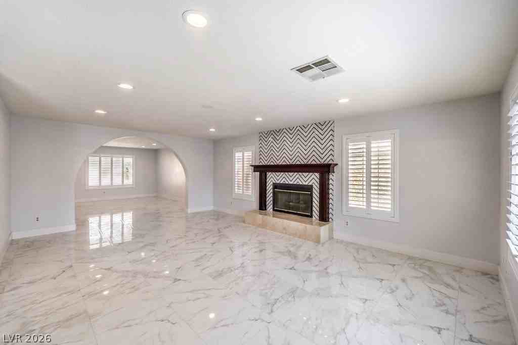 3743 Lone Mesa Dr - Photo 5 of 39
