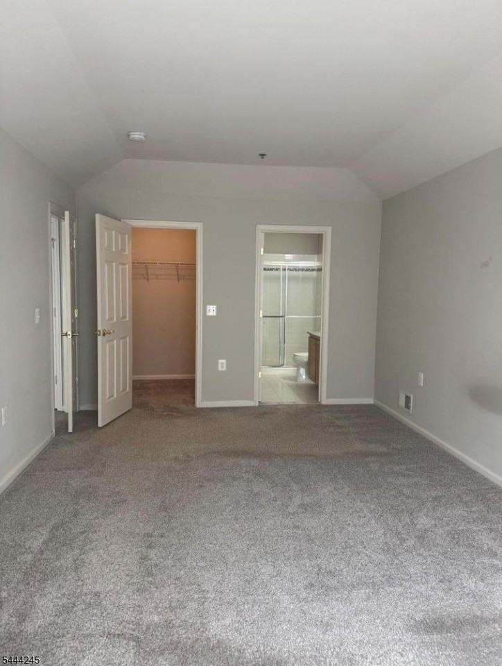 98 Conover Ter - Photo 7 of 12