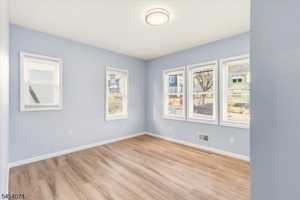 featured image of 76 Grumman Ave