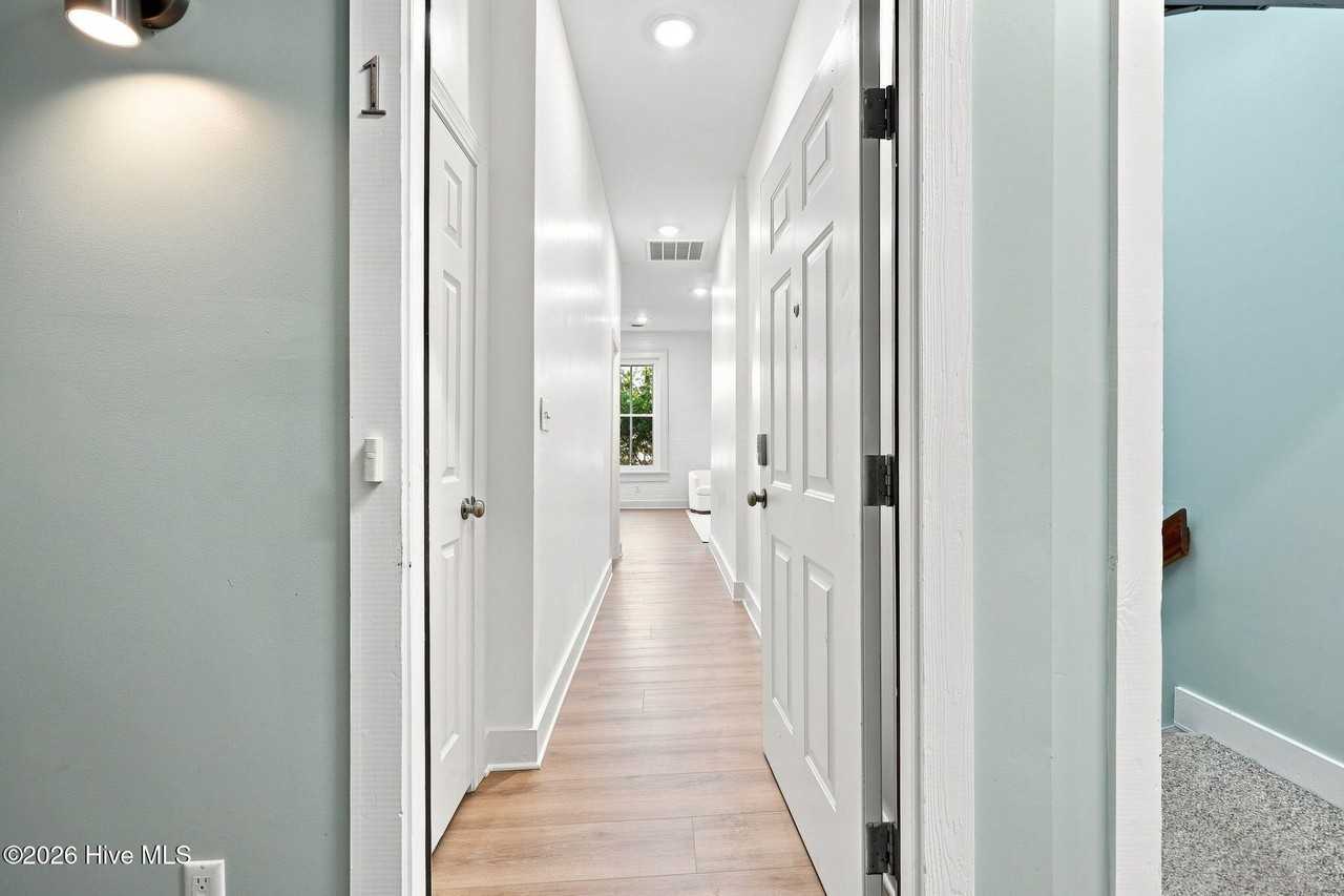 122 S Market St #1 - Photo 7 of 40