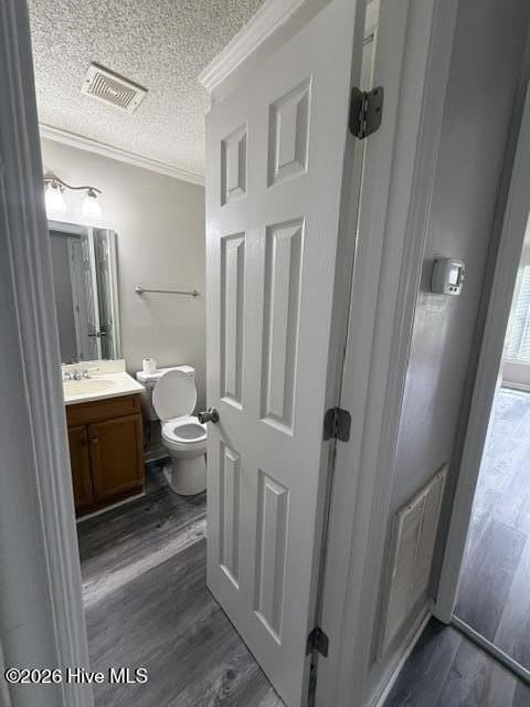 209 Beech St - Photo 5 of 9