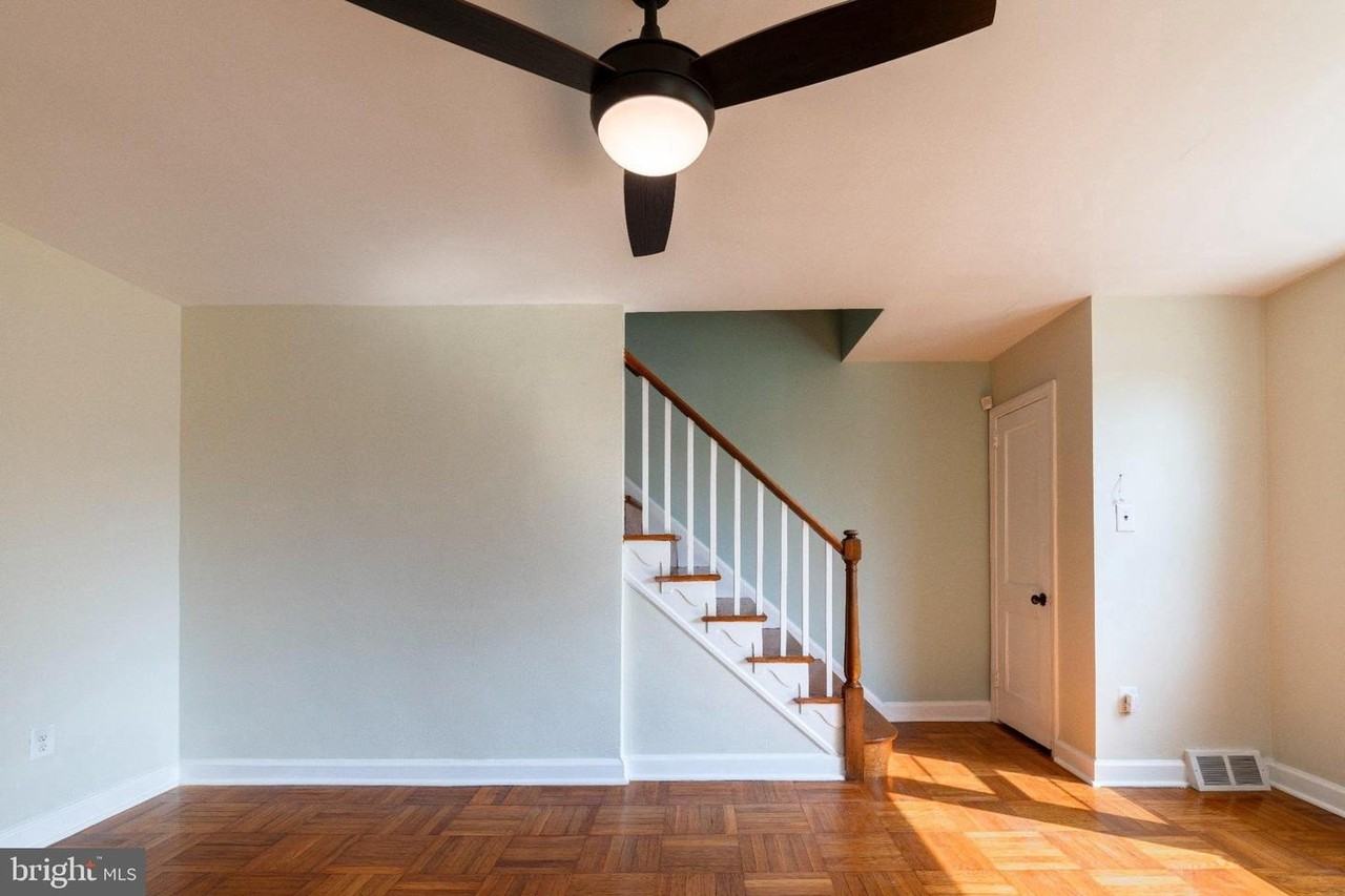 526 Michell St - Photo 4 of 26