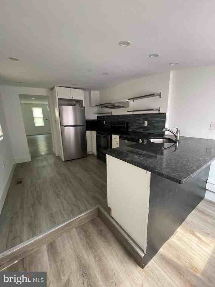 3133 Weikel St - Photo 4 of 16