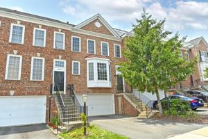 featured image of 18541 Sierra Springs Sq