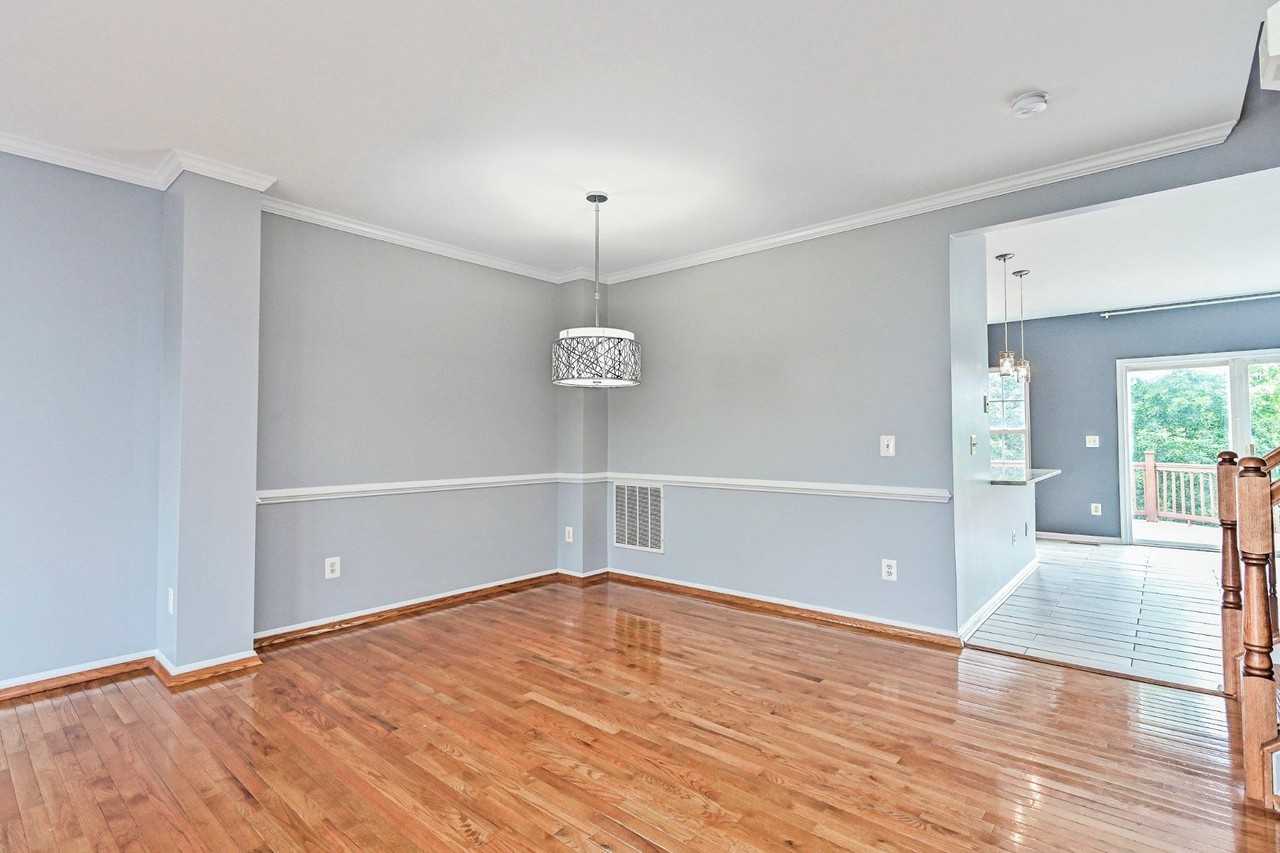 18541 Sierra Springs Sq - Photo 7 of 47