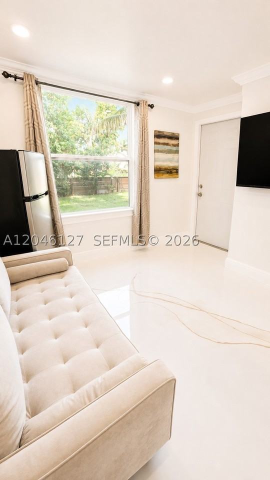 1028 S 62nd Ave #B - Photo 2 of 21