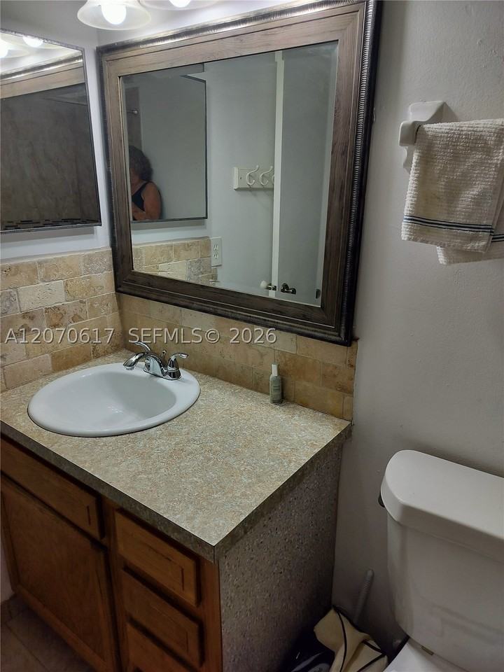 213 Woodbridge Dr - Photo 4 of 4