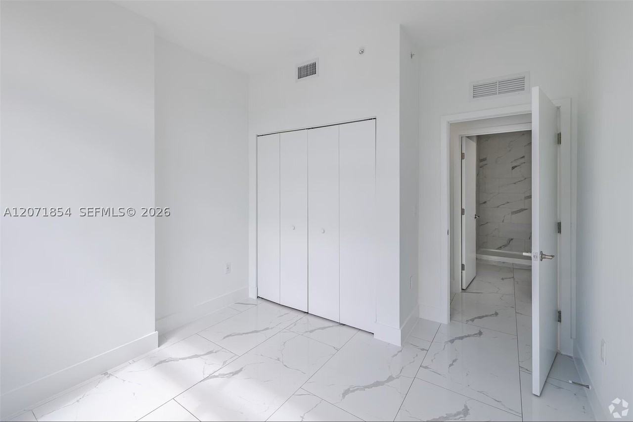 1 Curtiss Pkwy #313 - Photo 7 of 14