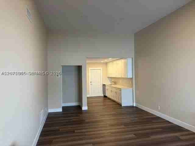 206 Ne 1st Ct #1NORTH - Photo 5 of 24