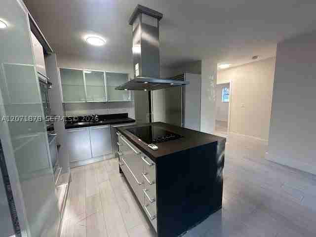 2501 Ne 184th Ter #2503 - Photo 5 of 11