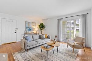 featured image of 454 Northam Dr
