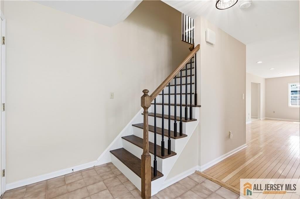 55 Parsler Pl - Photo 2 of 27