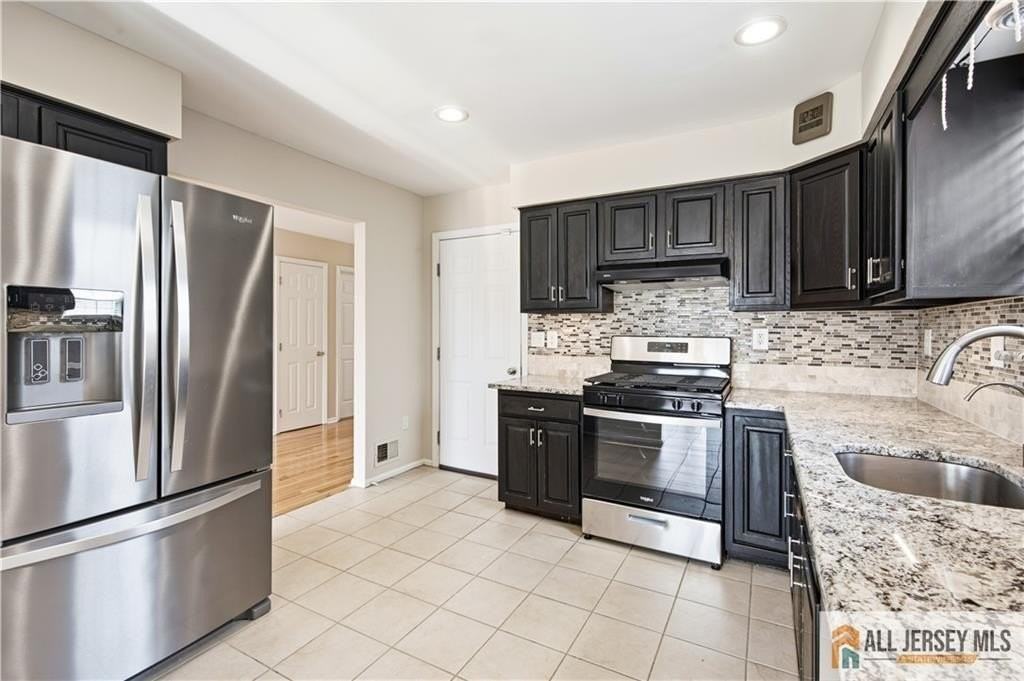 55 Parsler Pl - Photo 5 of 27