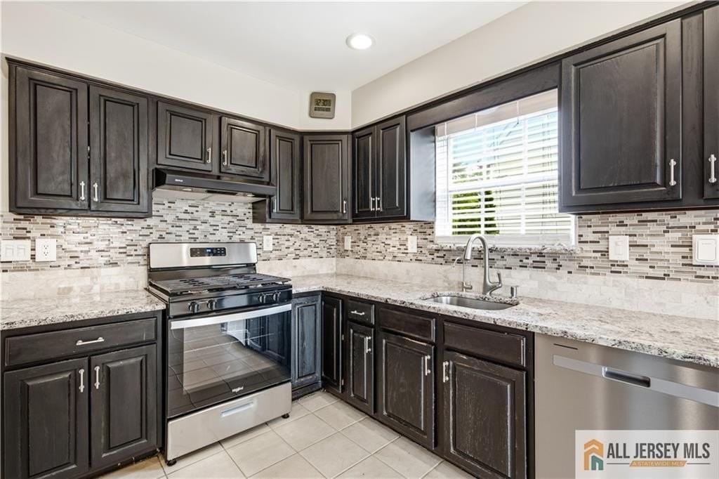 55 Parsler Pl - Photo 6 of 27