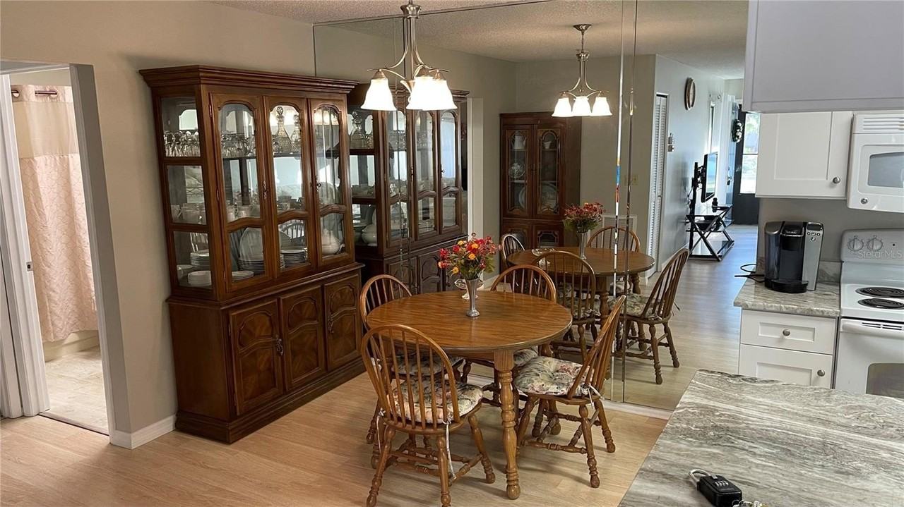 7120 27th Avenue Plz W - Photo 6 of 25