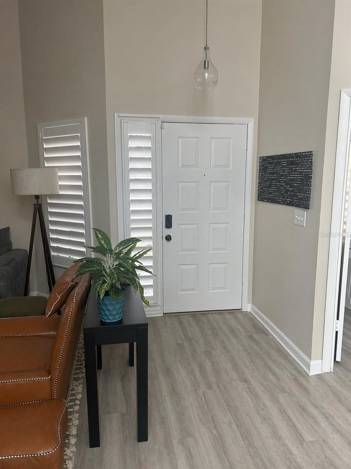 1137 Maple Creek Ct #1137 - Photo 4 of 13