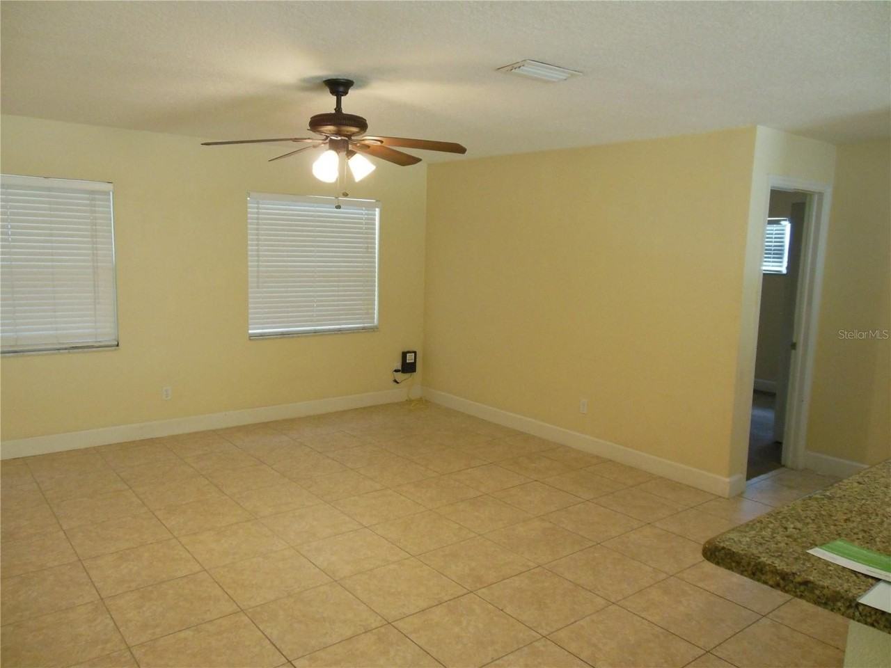 213 Buttonwood Ave - Photo 3 of 8