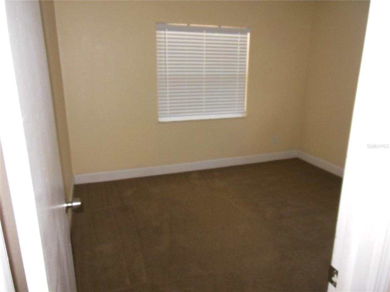 213 Buttonwood Ave - Photo 5 of 8