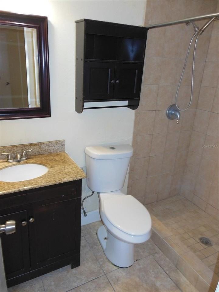 213 Buttonwood Ave - Photo 7 of 8