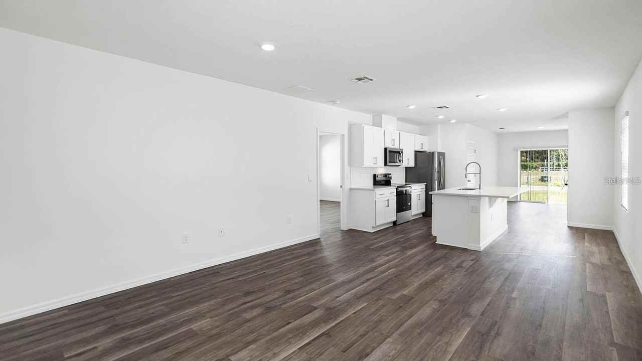 1628 Hummingbird Rd - Photo 2 of 28
