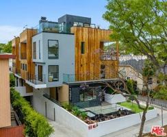 featured image of 1221 N Detroit St #5