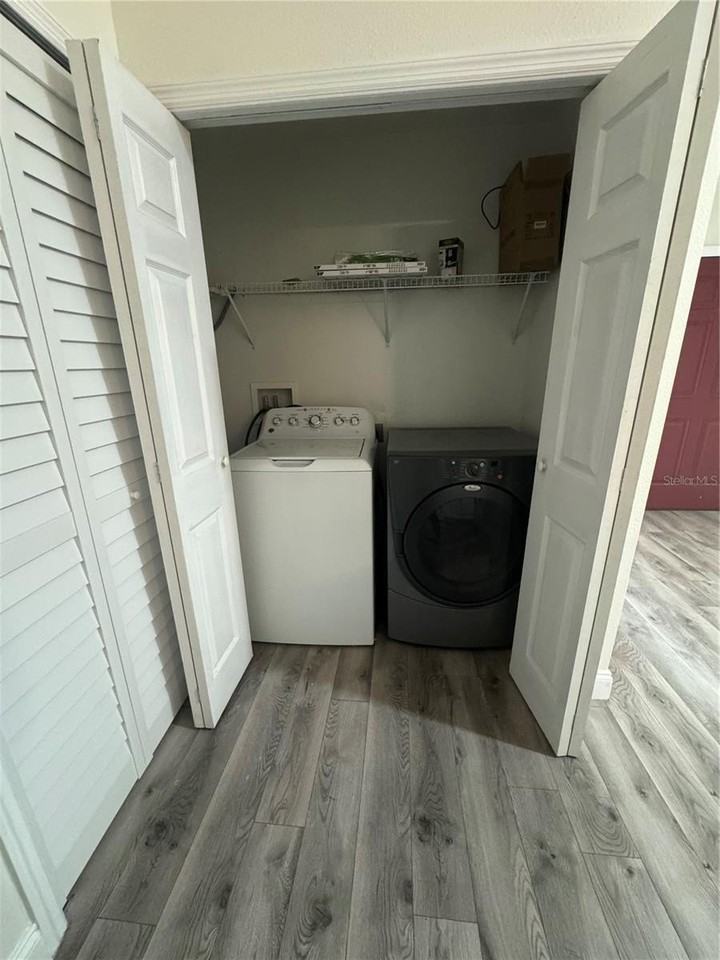 2880 Club Cortile Cir #B - Photo 4 of 12