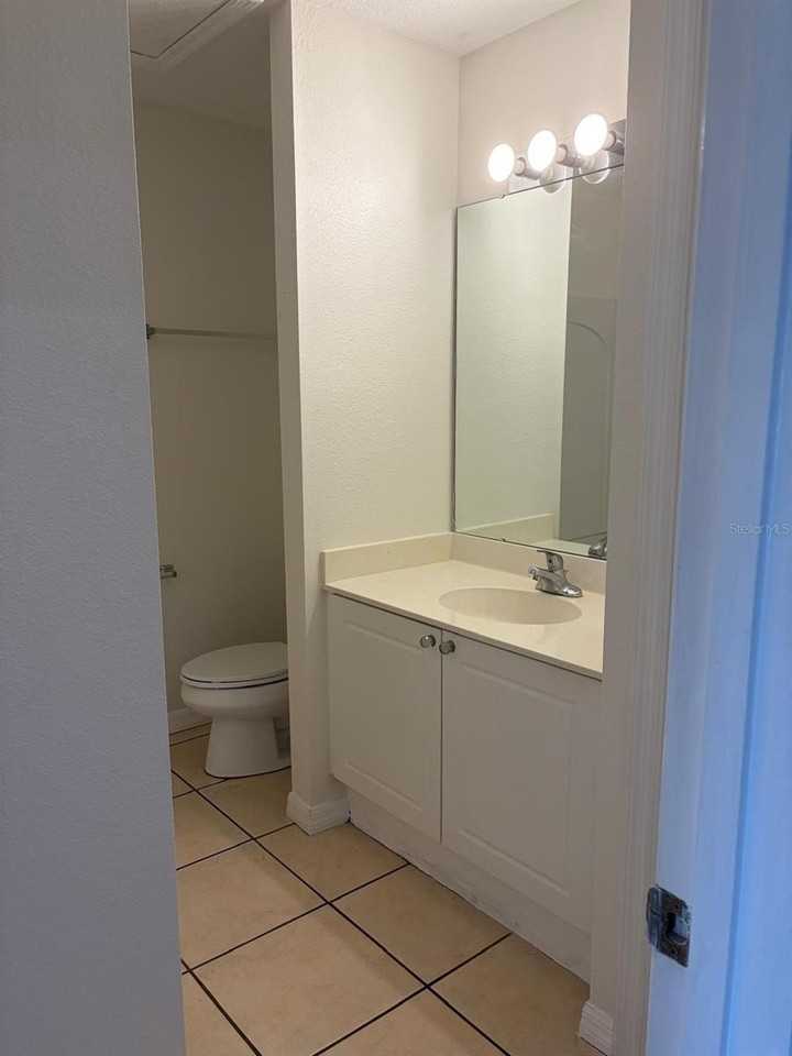 2880 Club Cortile Cir #B - Photo 6 of 12