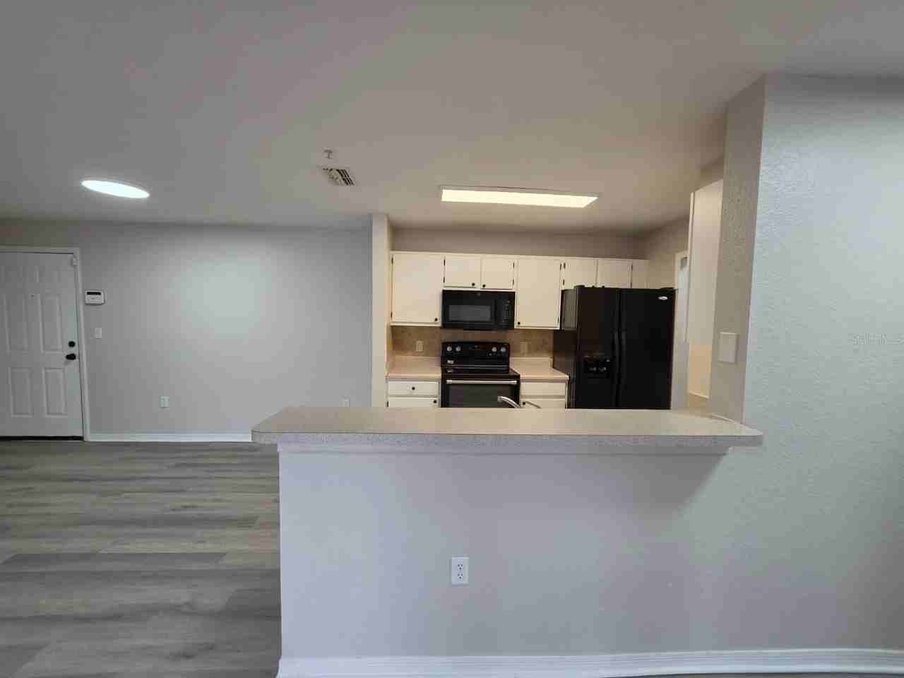 5483 Vineland Rd #10209 - Photo 5 of 20