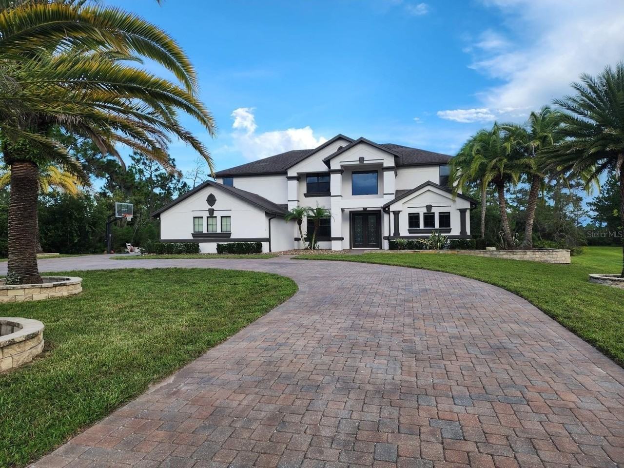 14333 Bella Ln - Photo 2 of 12