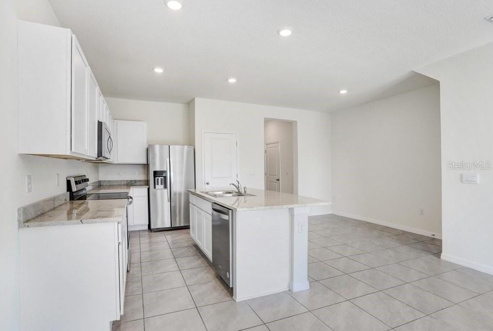 366 Mangrove Shade Cir - Photo 6 of 33