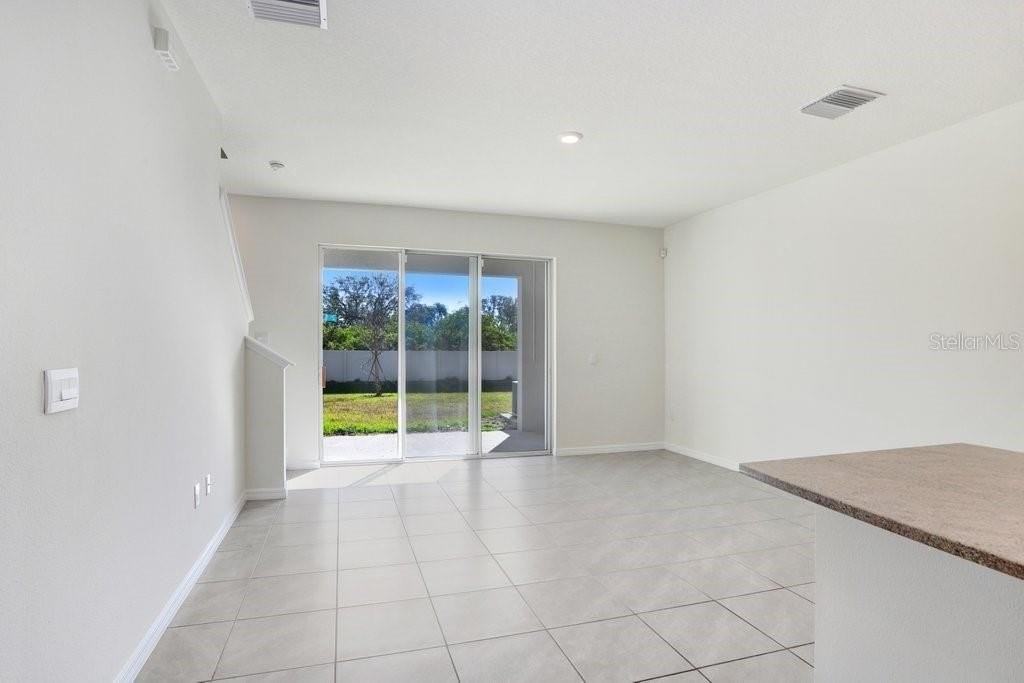 366 Mangrove Shade Cir - Photo 7 of 33