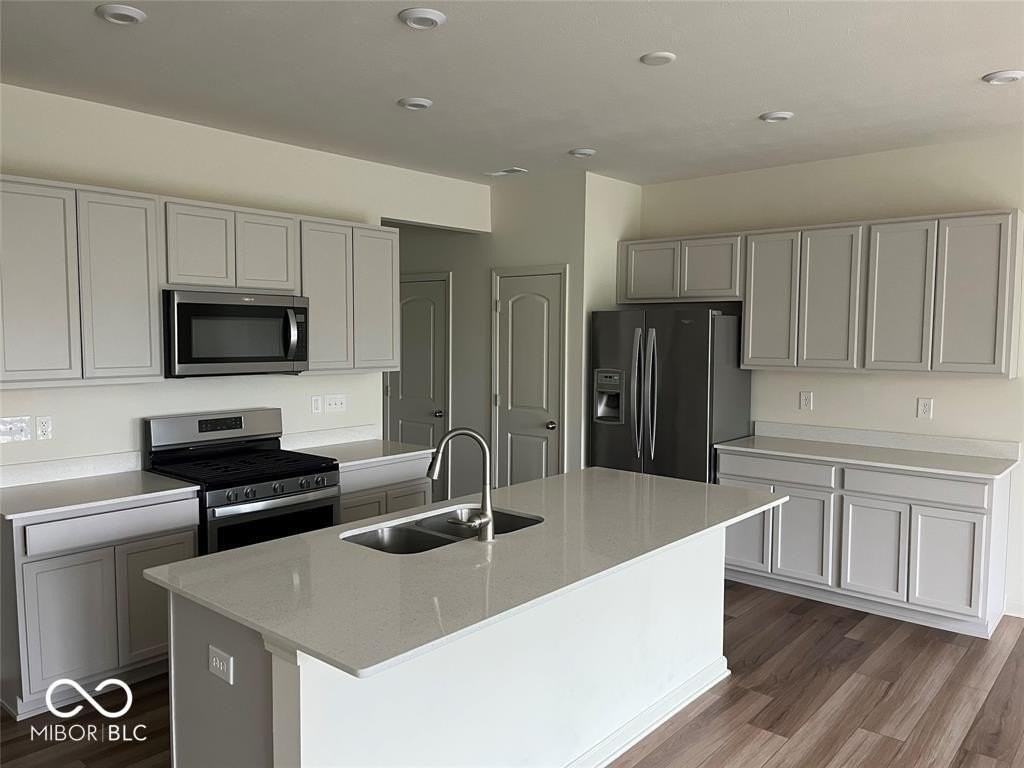 14182 Bay Willow Dr - Photo 4 of 16