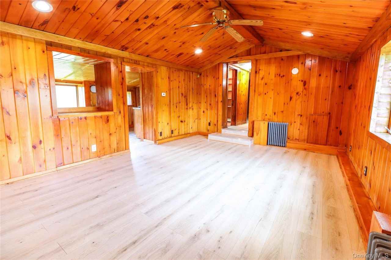 86 Carpenter Rd - Photo 6 of 23