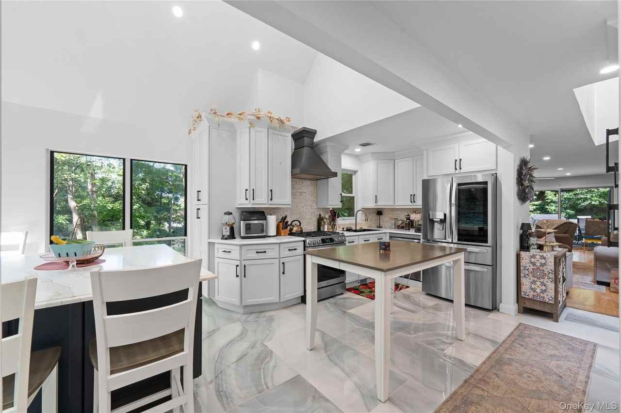 34 Hammond Rd - Photo 2 of 15