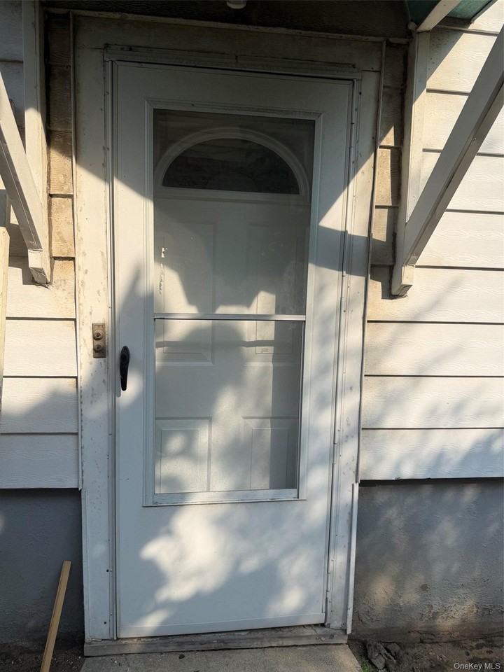 42 W Lincoln Ave #2ndFL - Photo 2 of 14