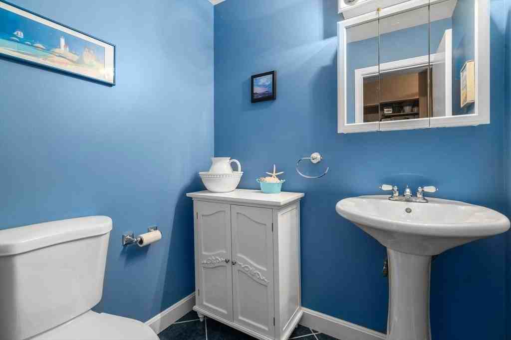 280 Village St #D2 - Photo 7 of 12